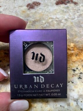 Urban Decay Shimmery Taupe Single Eyeshadow